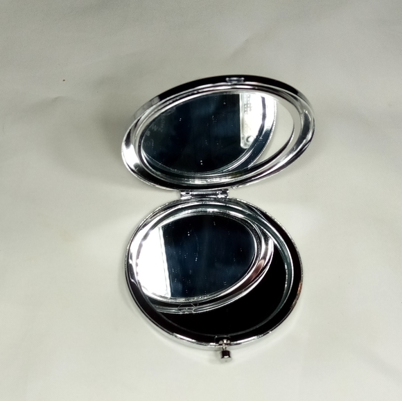 Silly Obsessions Cosmetic Bag & Clam Shell Vanity Mirror For Mom - Picture 7 of 15